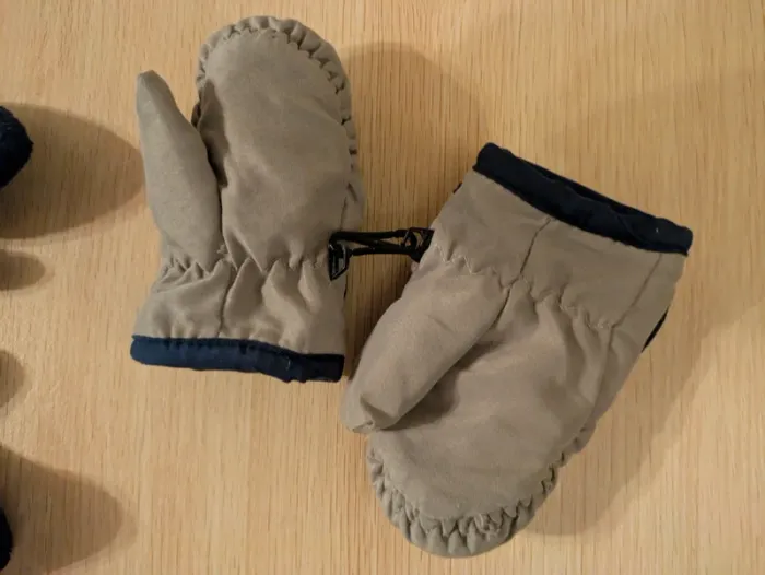 2 paires de moufles bébé - photo numéro 5