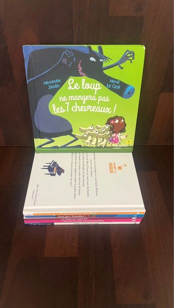 Le loup ne mangera pas les 7 chevreaux!, livre McDo en parfait état . Edition hachette jeunesse .