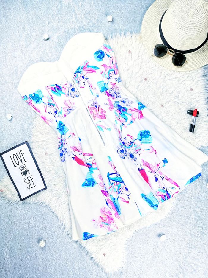 Robe blanche bustier et patineuse à motifs fleuris - T.M ou T.38 🖤 - photo numéro 3