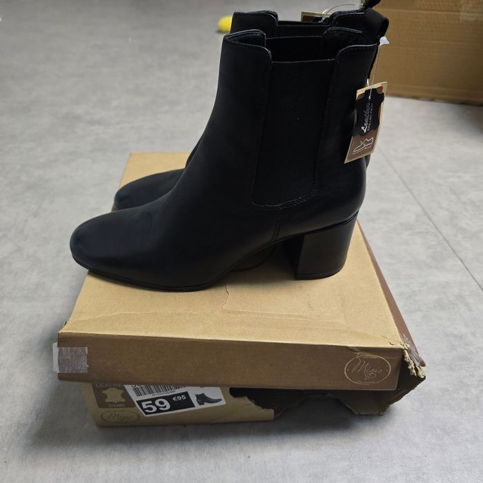 đź–¤ Bottines Chelsea noires Ă talon
- photo numéro 7