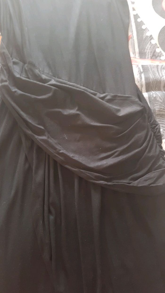 Robe noire - photo numéro 4