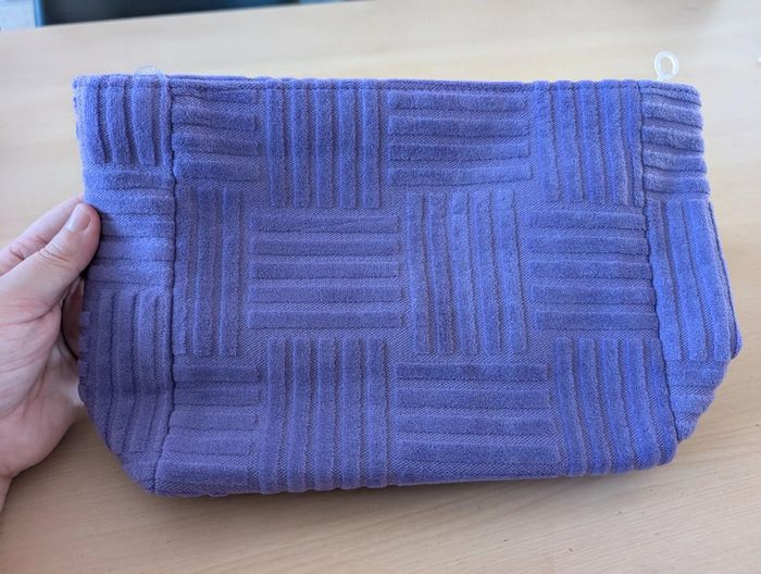 Grande trousse de beauté violette neuve - photo numéro 2