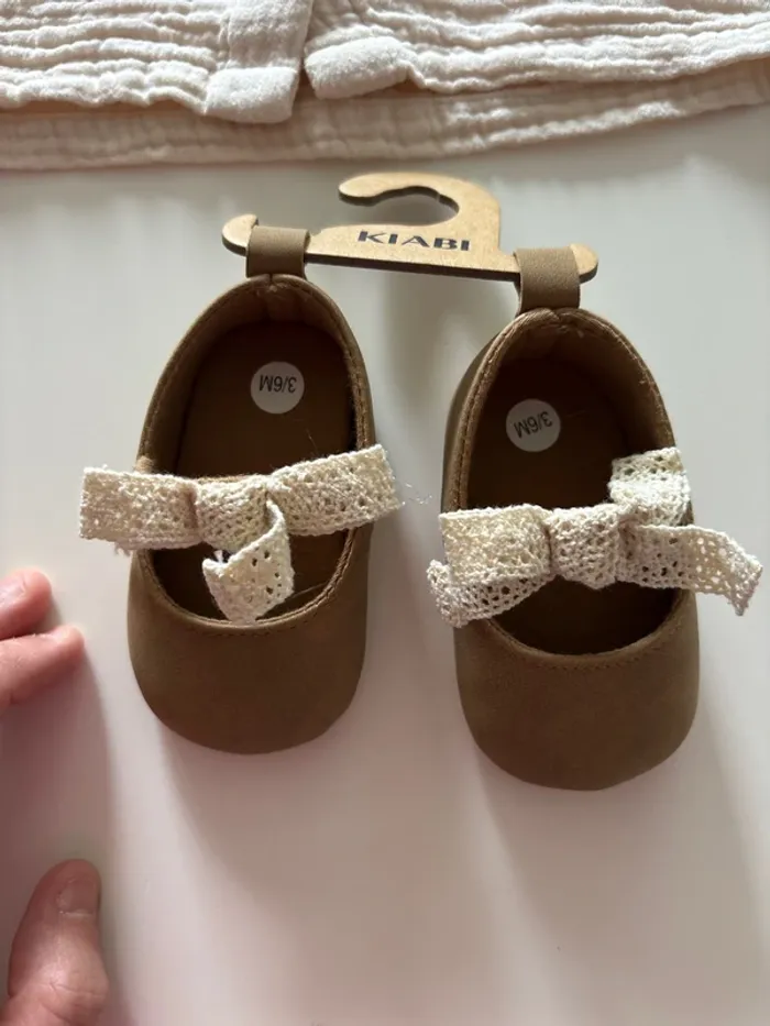 Petite robe plus chaussure - photo numéro 3