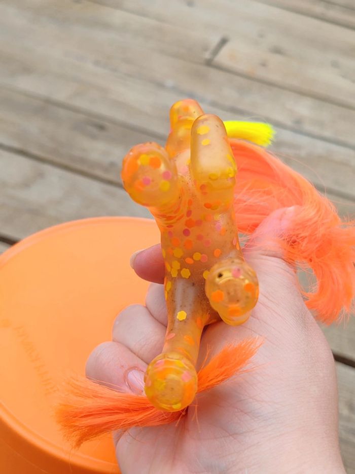 Poney g2 - hip holly confettis orange - photo numéro 10