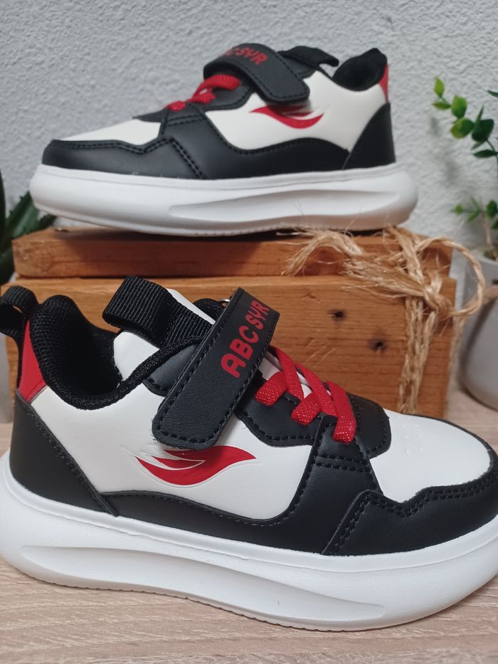 Baskets garçon T 28