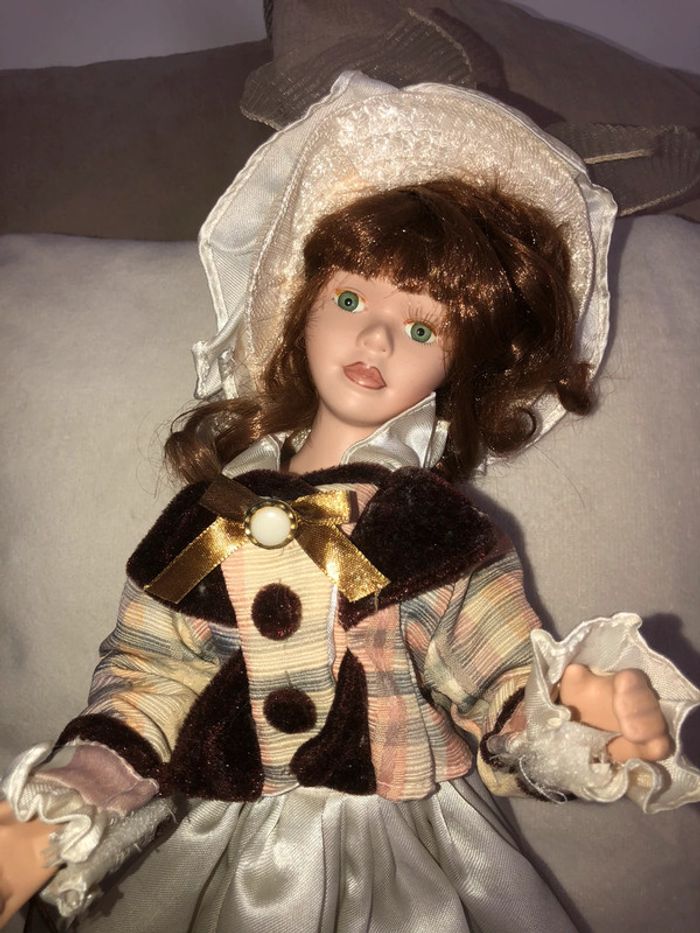 🌼Poupée porcelaine vintage🌼 - photo numéro 2