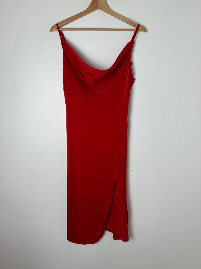 🌸Robe - satinée - rouge - chic 🌸 - photo numéro 2