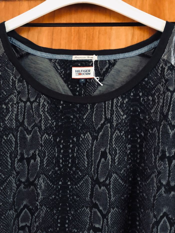 T-shirt 38 neuf Hilfiger denim neuf - photo numéro 2