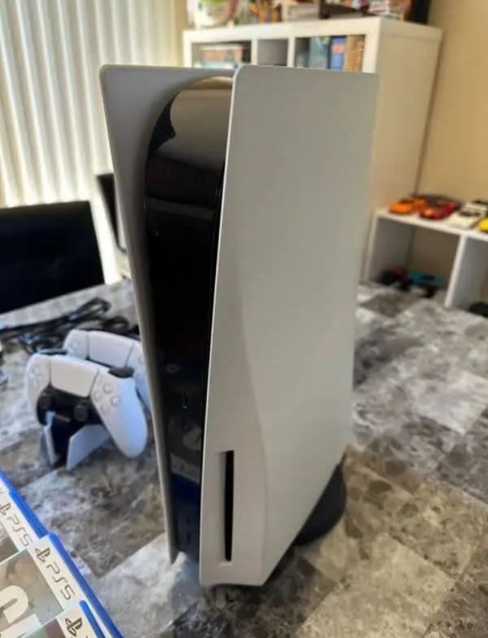 Sony PlayStation 5 - photo numéro 2