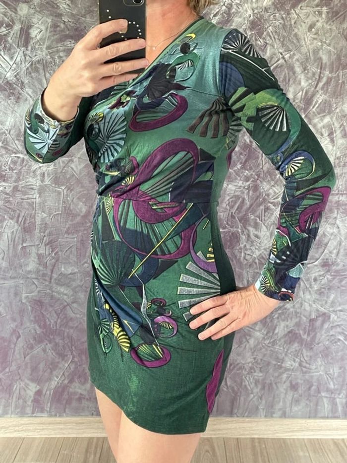 Adorable robe mini colorée - photo numéro 2