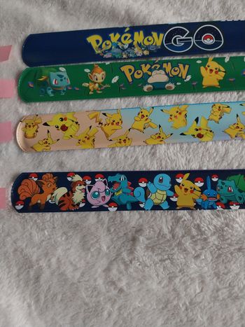Bracelets à clipser pokemon prix à l unité.