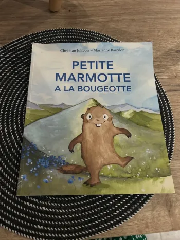 Petite marmotte à la bougeotte