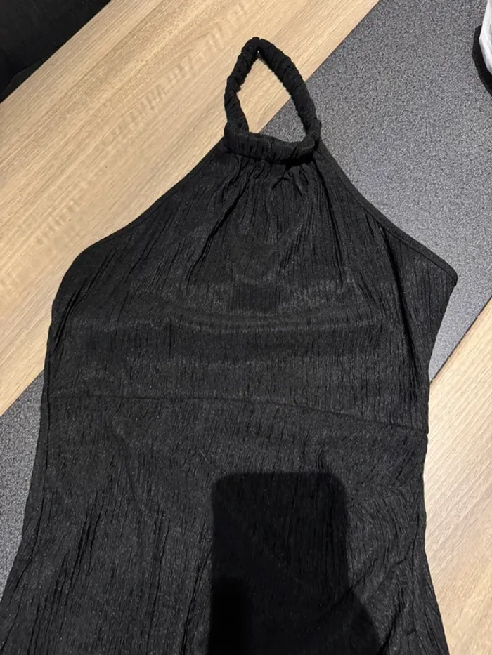 Robe dos nu - photo numéro 2