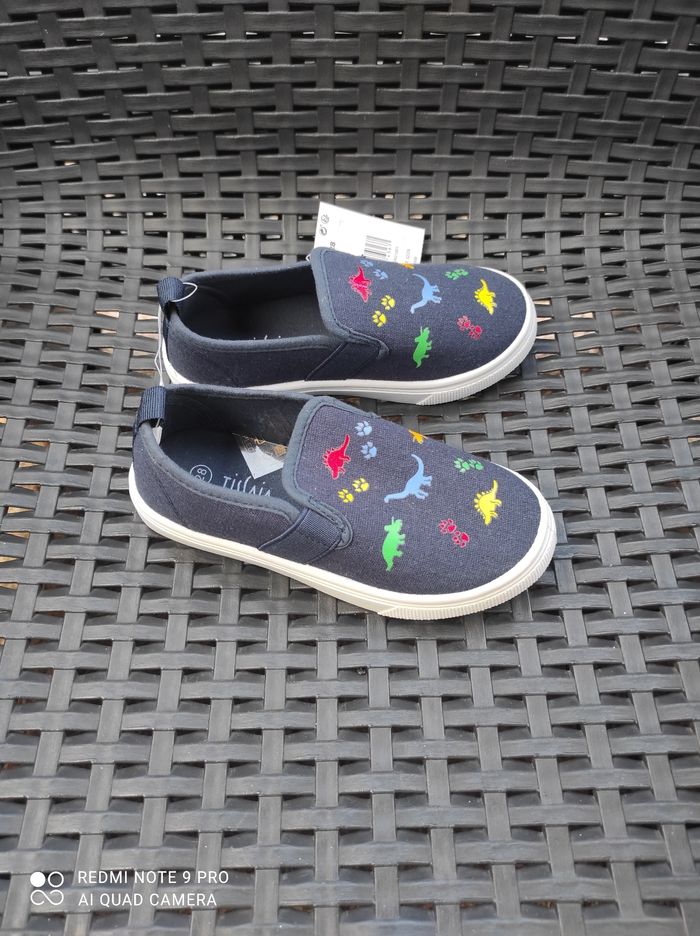 Chaussures dinosaures
