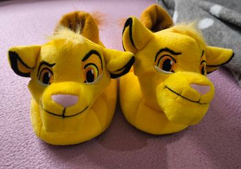 Chaussons Roi Lion taille 24