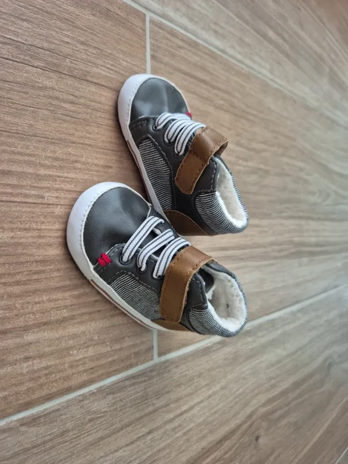 Chaussures bébé 1/6mois