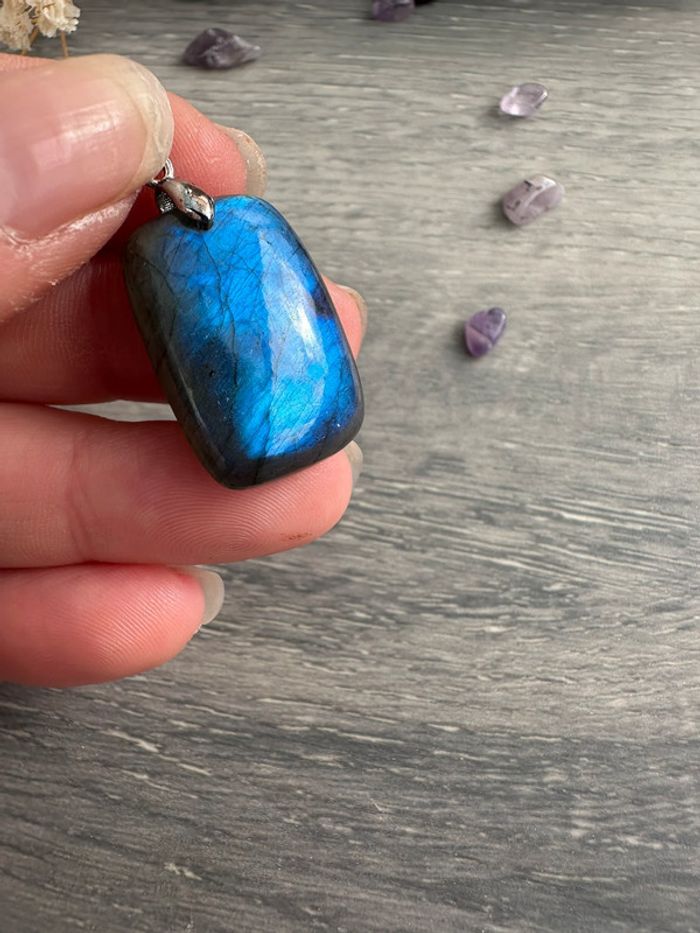Pendentif en labradorite véritable de Madagascar – Pierre naturelle - photo numéro 4
