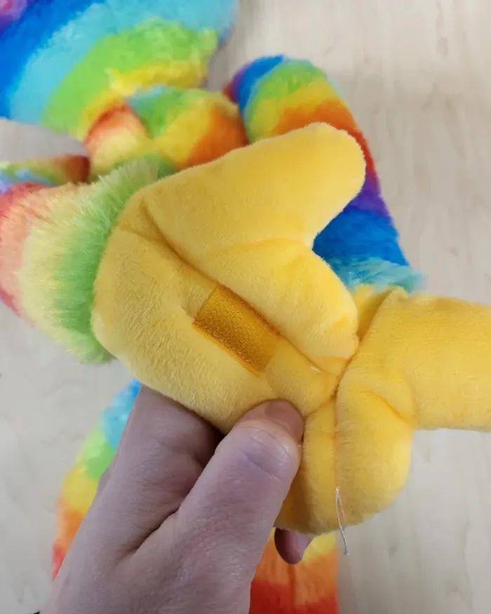 Peluche Poppy Playtime Huggy Wuggy arc-en-ciel - photo numéro 7