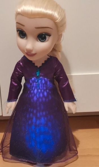 Poupée Disney Elsa chantante