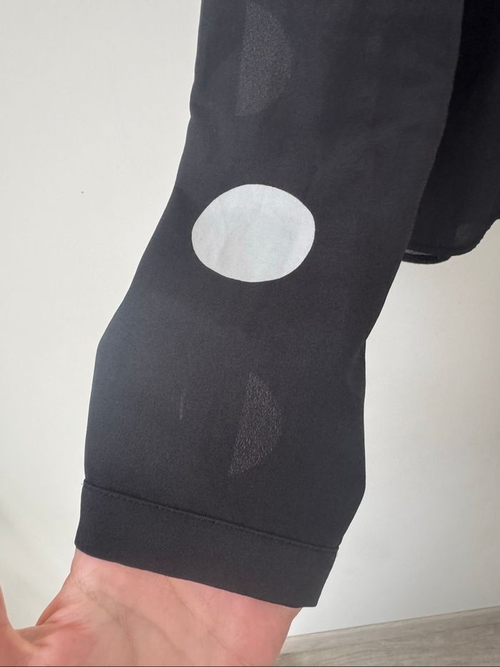 👚 chemisier noir à pois - cache-cache - taille 3 - bon état - photo numéro 2