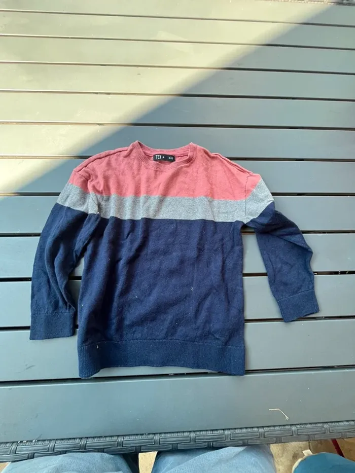 Pull taille 4/5 ans
