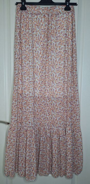 Jupe longue élastique taille unique  102 cm de longueur 