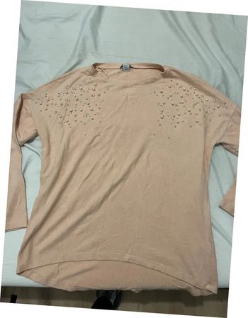 Pull Rose avec détails perles Taille S