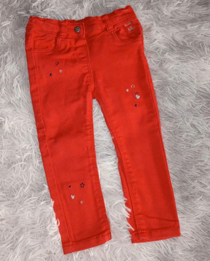 Magnifique jean stretch tape à l'oeil 💐