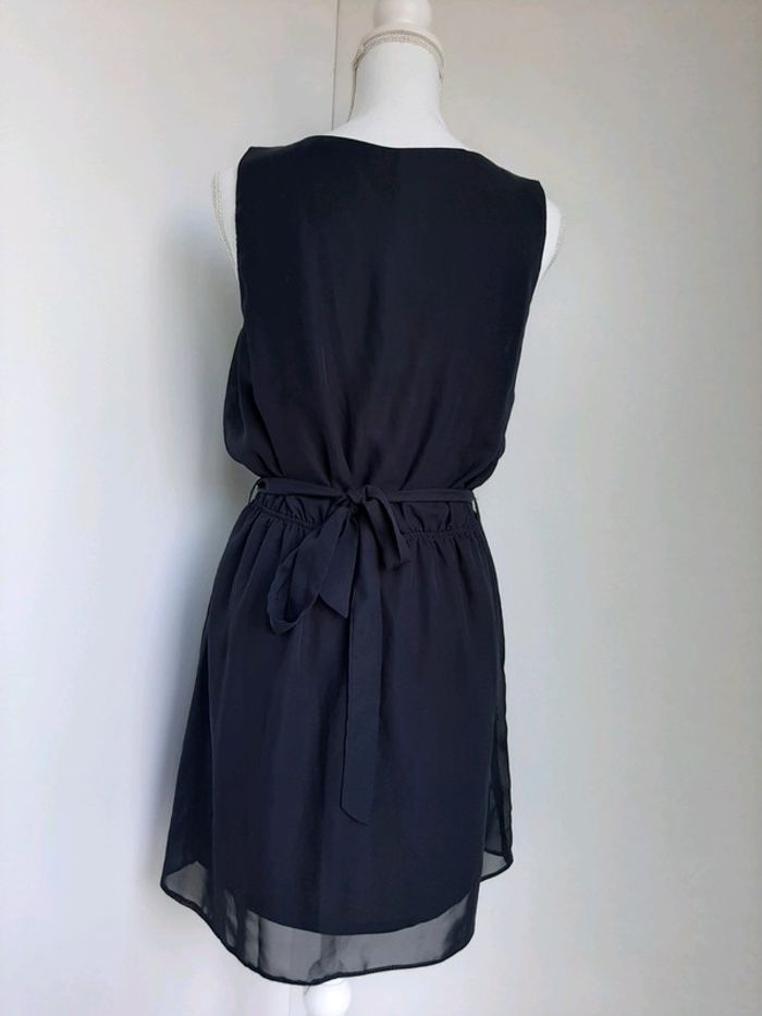 Robe courte - photo numéro 2