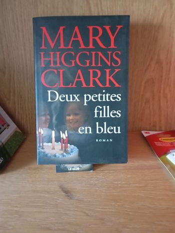 Deux petites filles en bleu
