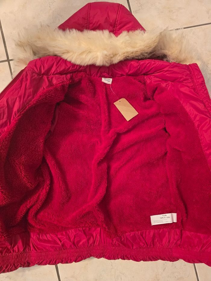 Neuve (non portée) 🏷🤩🤩🩷🩷👌superbe doudoune chaude et déperlante 12 ANS fille (ferme)🤩🤩🩷 - photo numéro 7