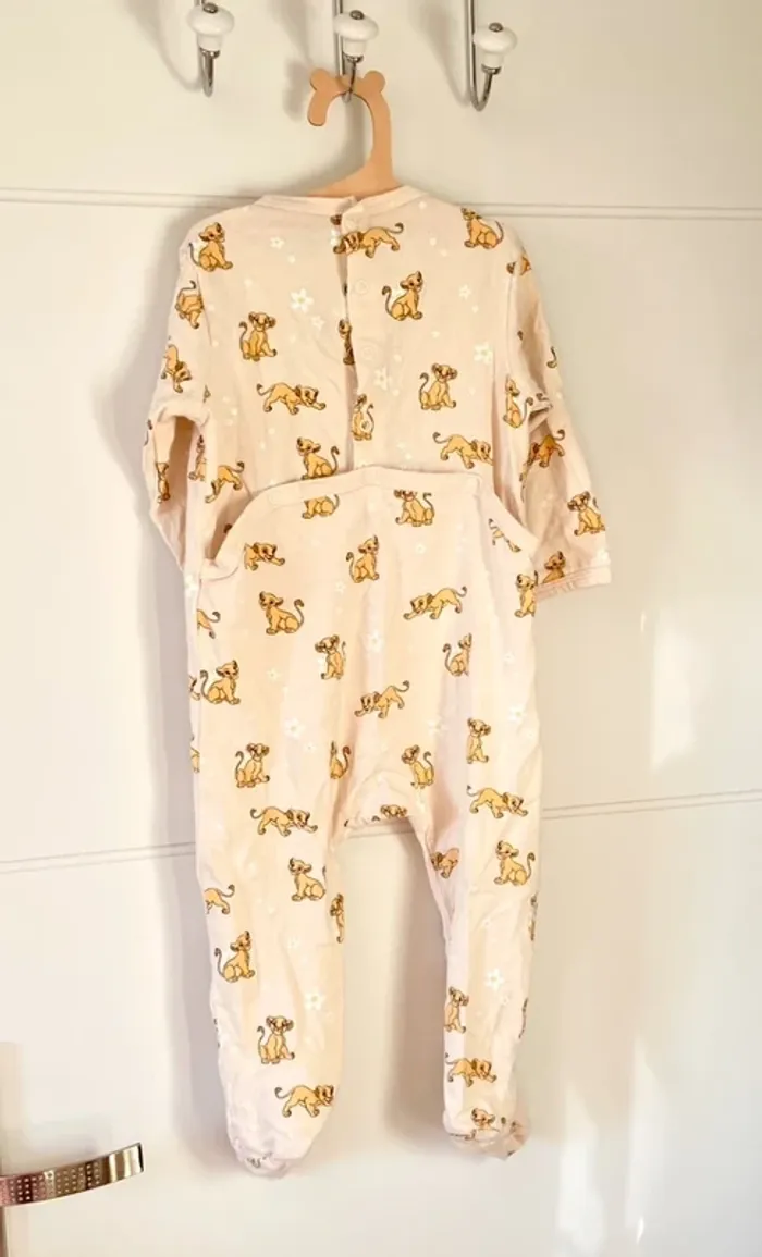 Pyjama une pièce - photo numéro 2