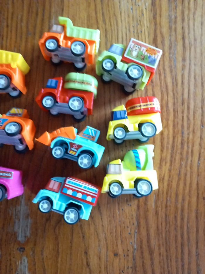🎅lot 10 véhicules rebondissantes camions de chantier - photo numéro 3