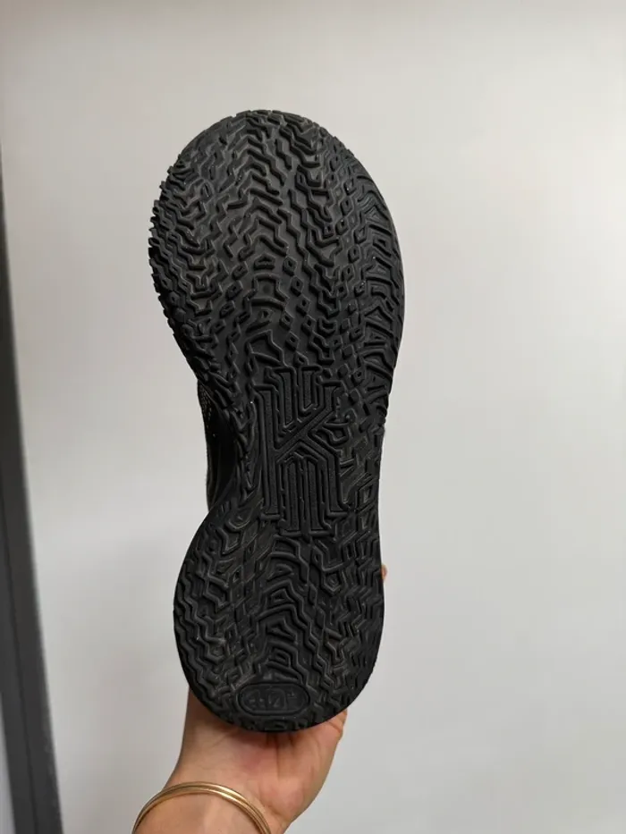 Baskets Nike Kyrie 7 pointure 40,5 très bon état - photo numéro 5