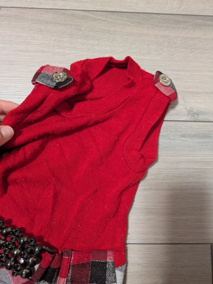 Robe rouge carreaux bon état 18 mois - photo numéro 2