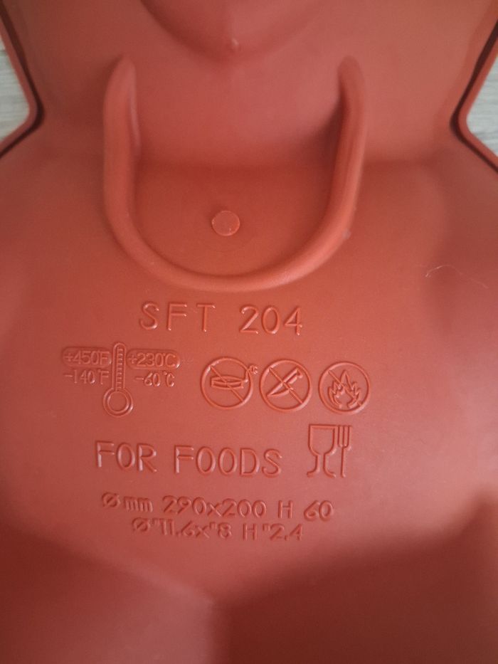 Moule en silicone bordeaux "Ourson" en tres bon etat - photo numéro 6