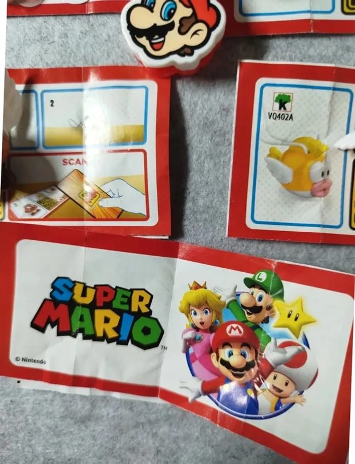 Lot de 7 figurines Kinder Collector Super Mario avec notice - photo numéro 4