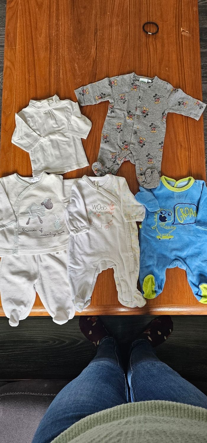 Lot vêtement bébé garçon 1mois 54cm