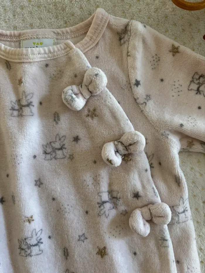 Pyjamas 1 mois - photo numéro 2
