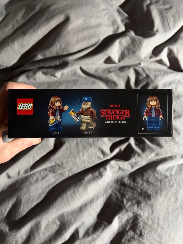 Lego x Stranger Things « The Squawk » Radio Station - photo numéro 4