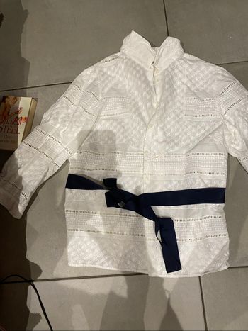 Chemisier blanc en broderie
