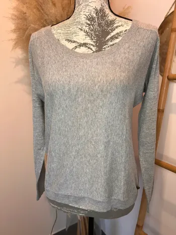Pull gris
