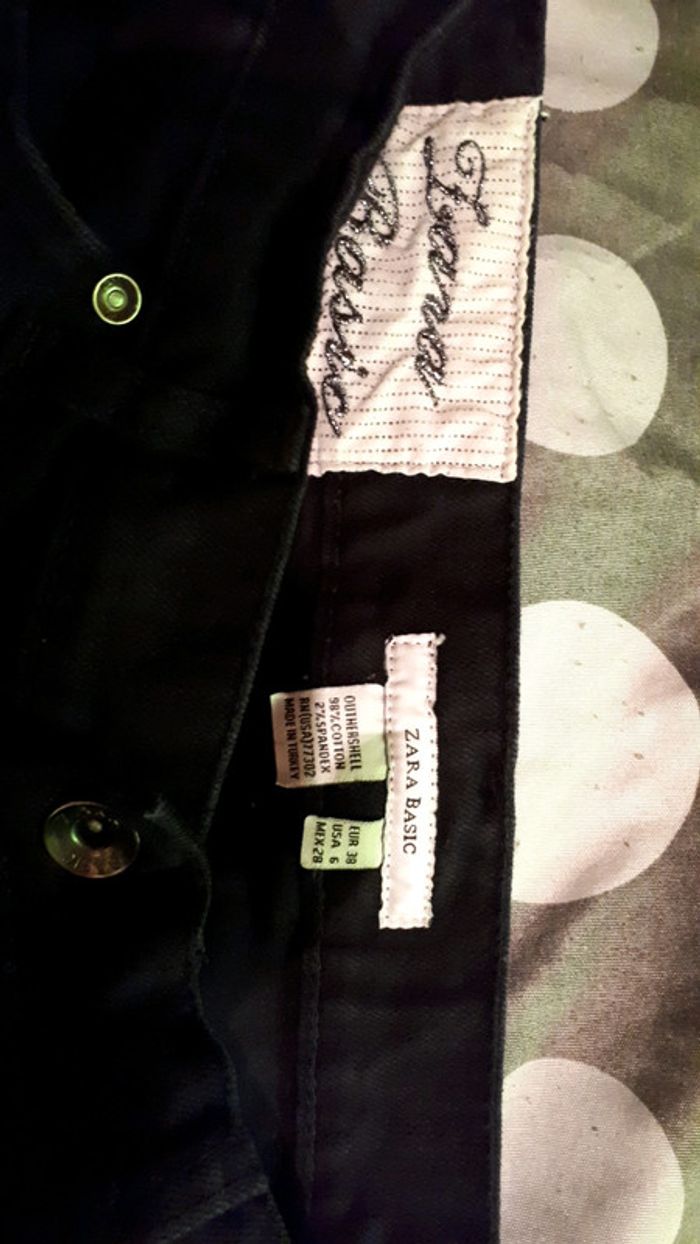 Short en jean noir Zara - photo numéro 2