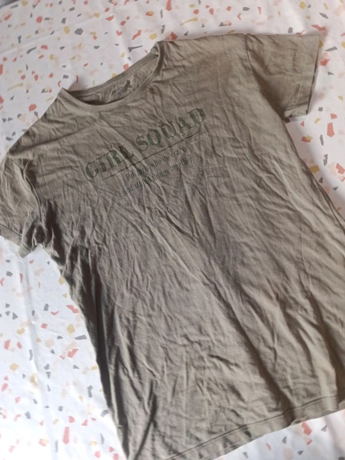 T-shirt de couleur kaki taille 12 ans - photo numéro 2