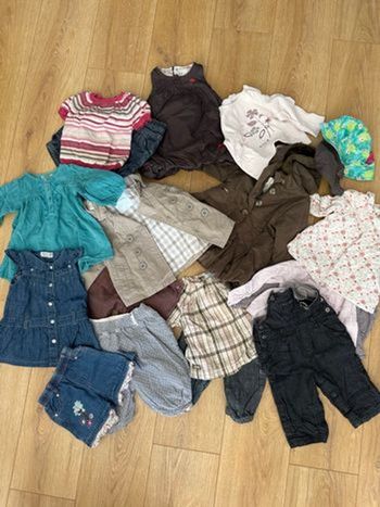 Lot vêtements fille 6 mois ( 19 pièces) 