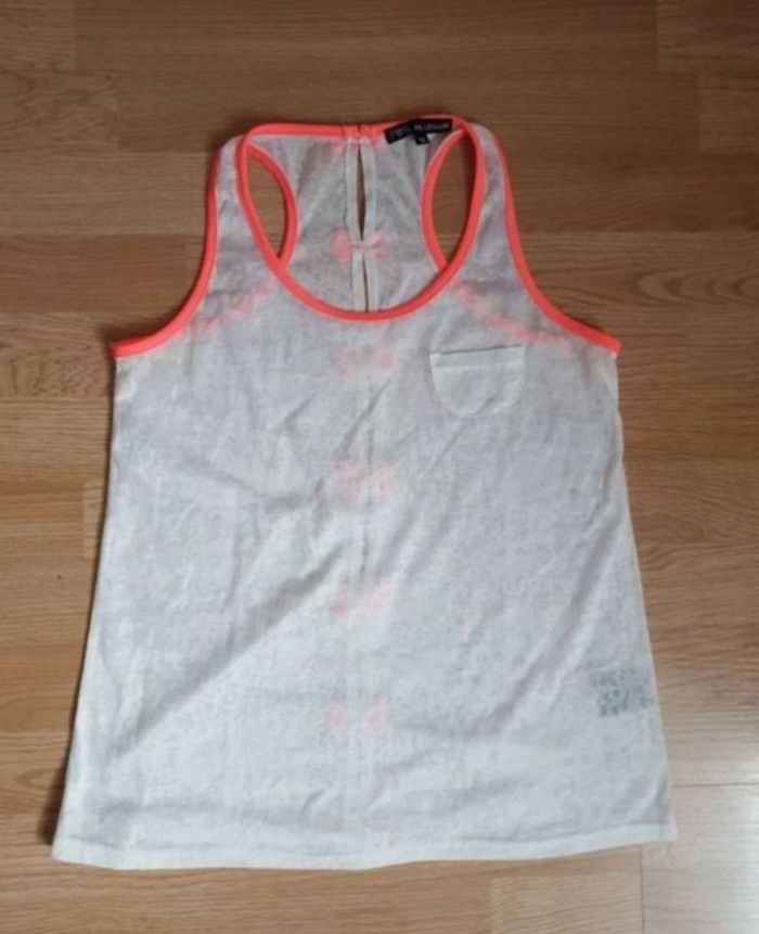 Top neuf blanc en T.M (38)