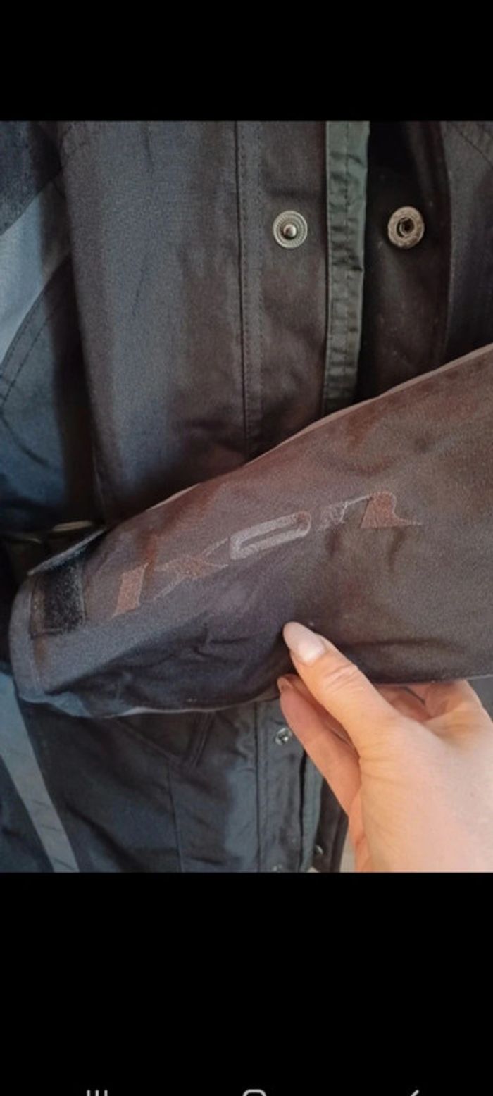 Superbe blouson de moto femme taille 38/40 ixon état impeccable - photo numéro 7