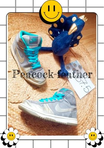 Baskets Nike grises turquoise 37.5