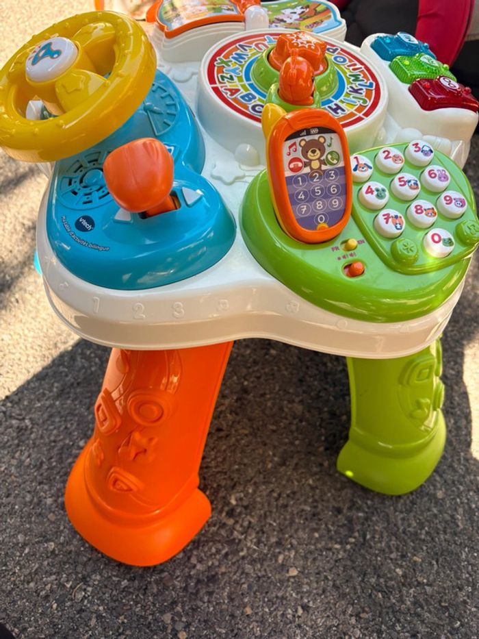 Table d’activité bilingue de Vtech - photo numéro 2