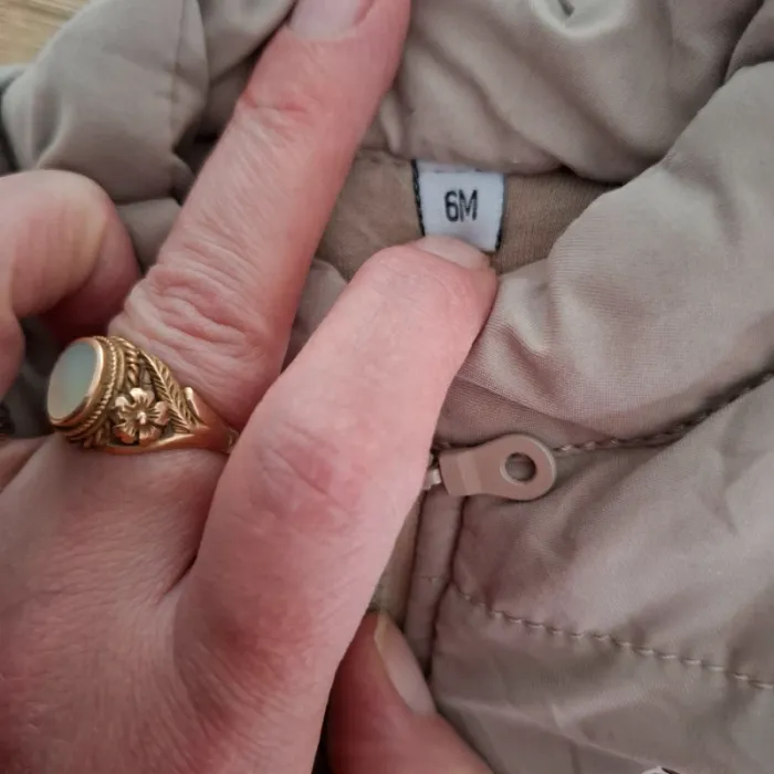 Veste doudoune sans manche 6 mois - photo numéro 2